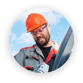 A picture of CSSDTV team member at work providing DIRECTV installation services